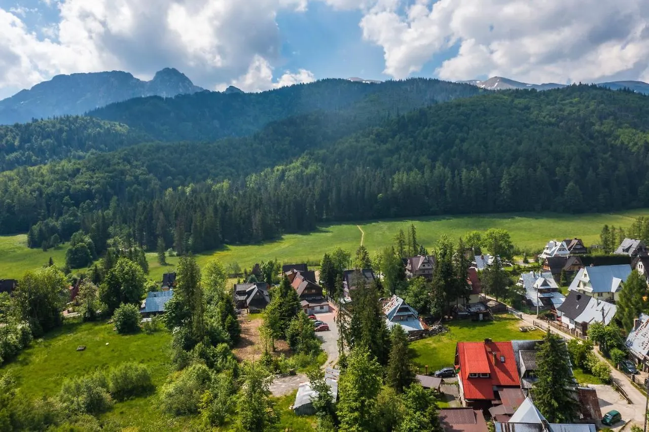 Dom Wypoczynkowy i Apartamenty Nabucco z widokiem na Giewont i Góry Zakopane 0*,  Polónia